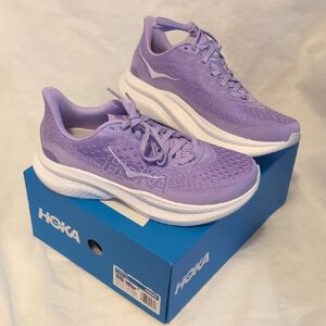 HOKA WOMEN MACH 6 RUNNING SHOES SIZE 8 (NIB)